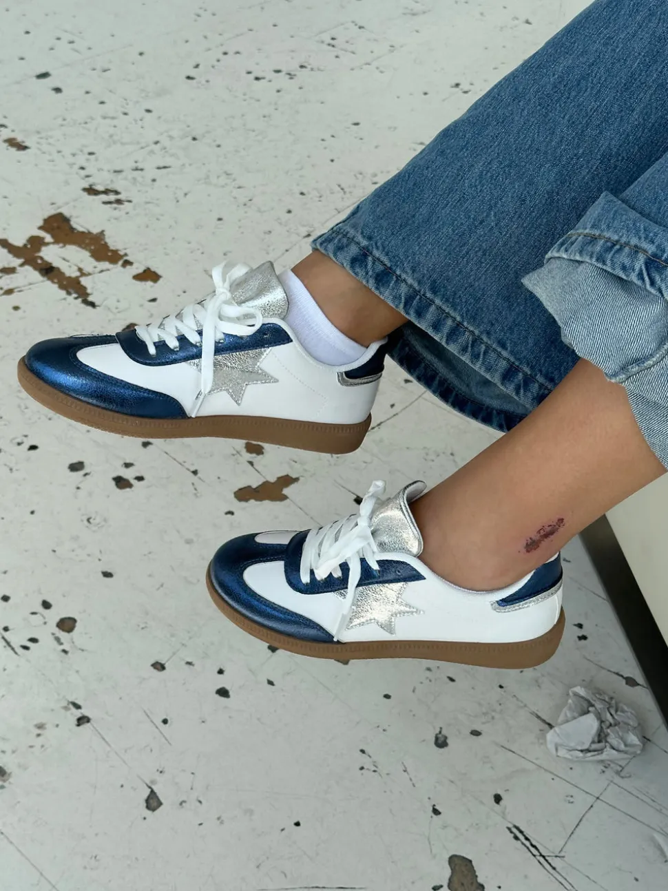 Accra sneakers med stjerne - Hvid/navy