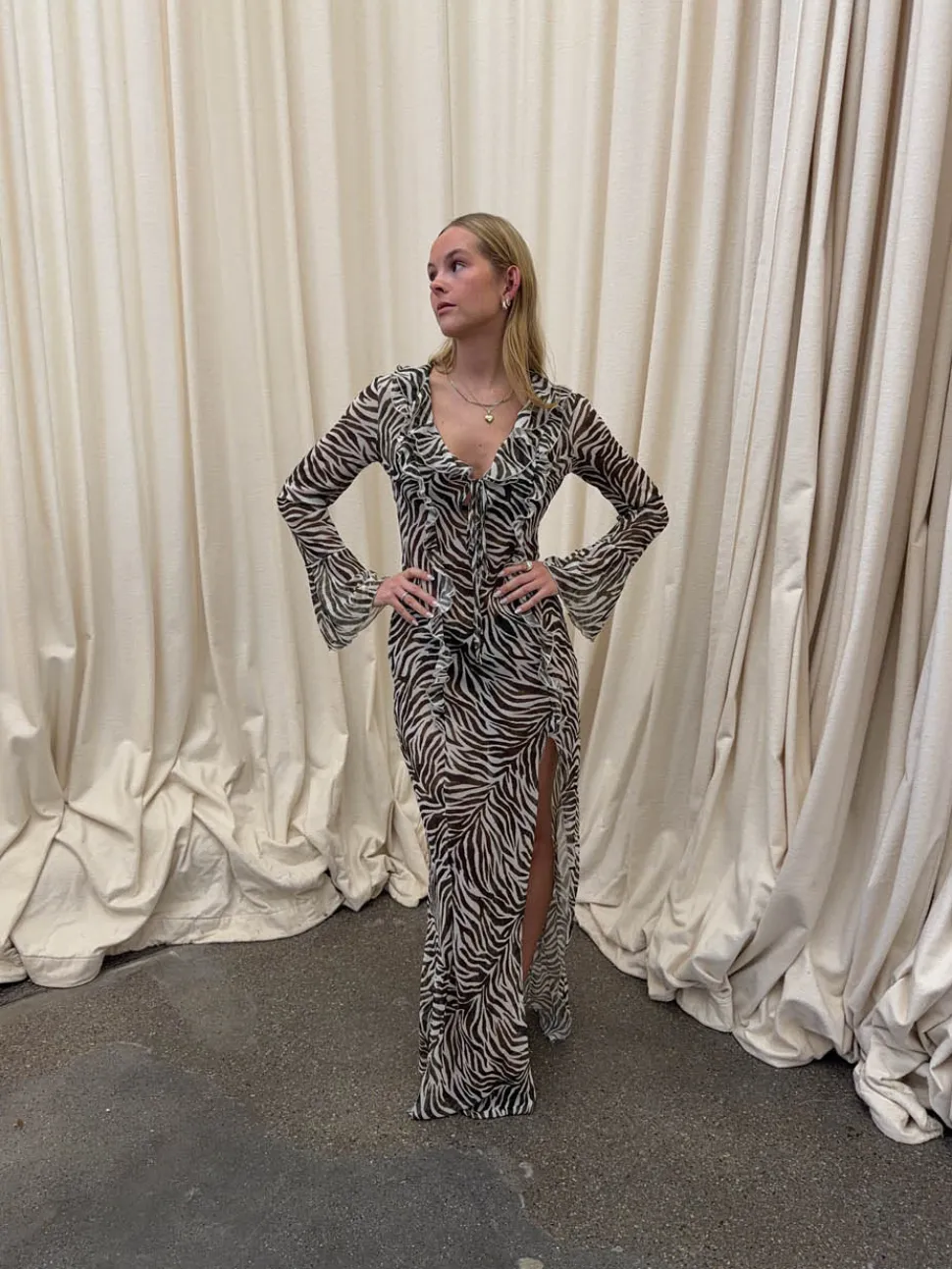 Amy kjole i zebraprint - Sort/hvid