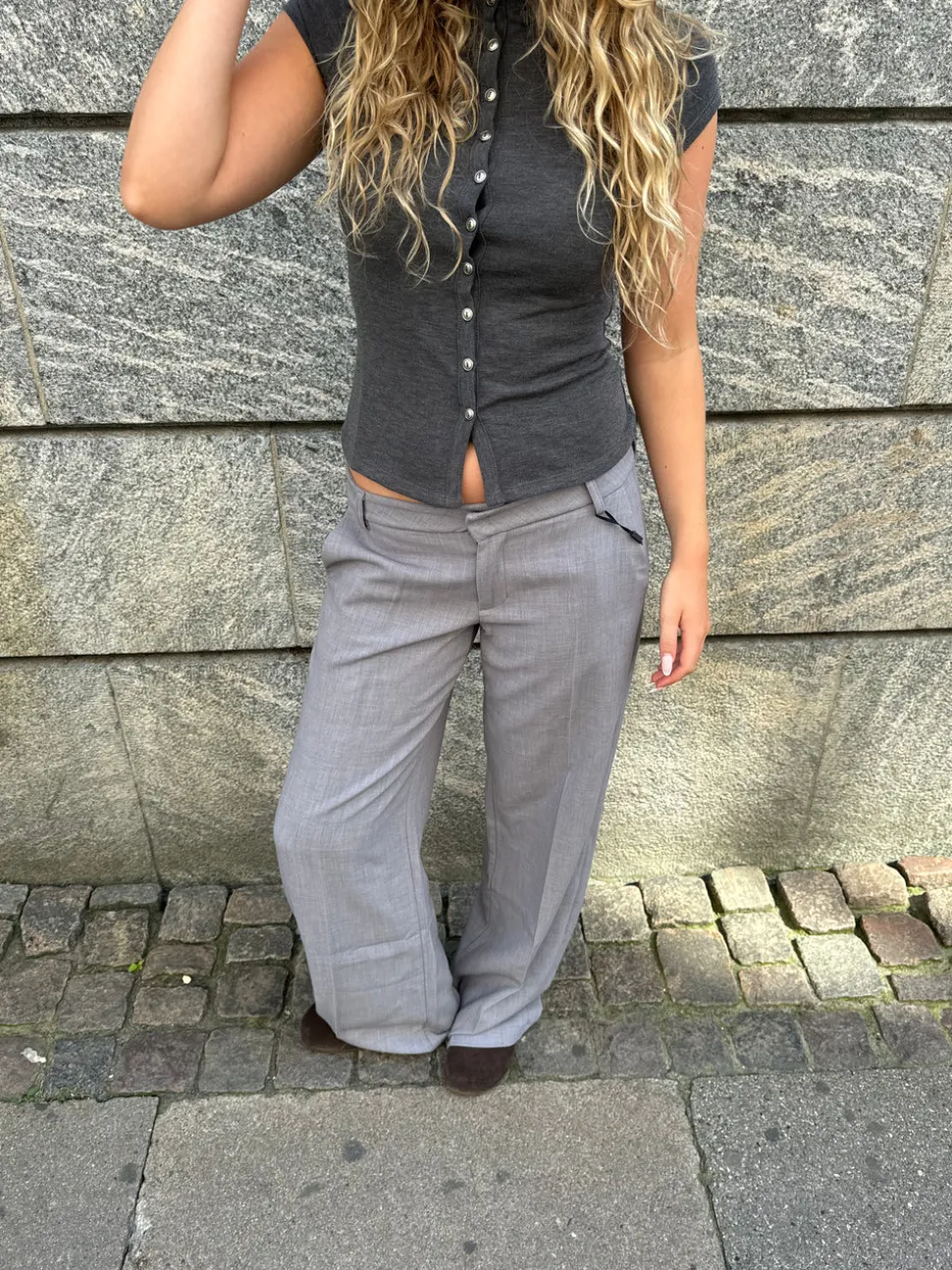 Anna Olympia lavtaljede suit bukser - Grå