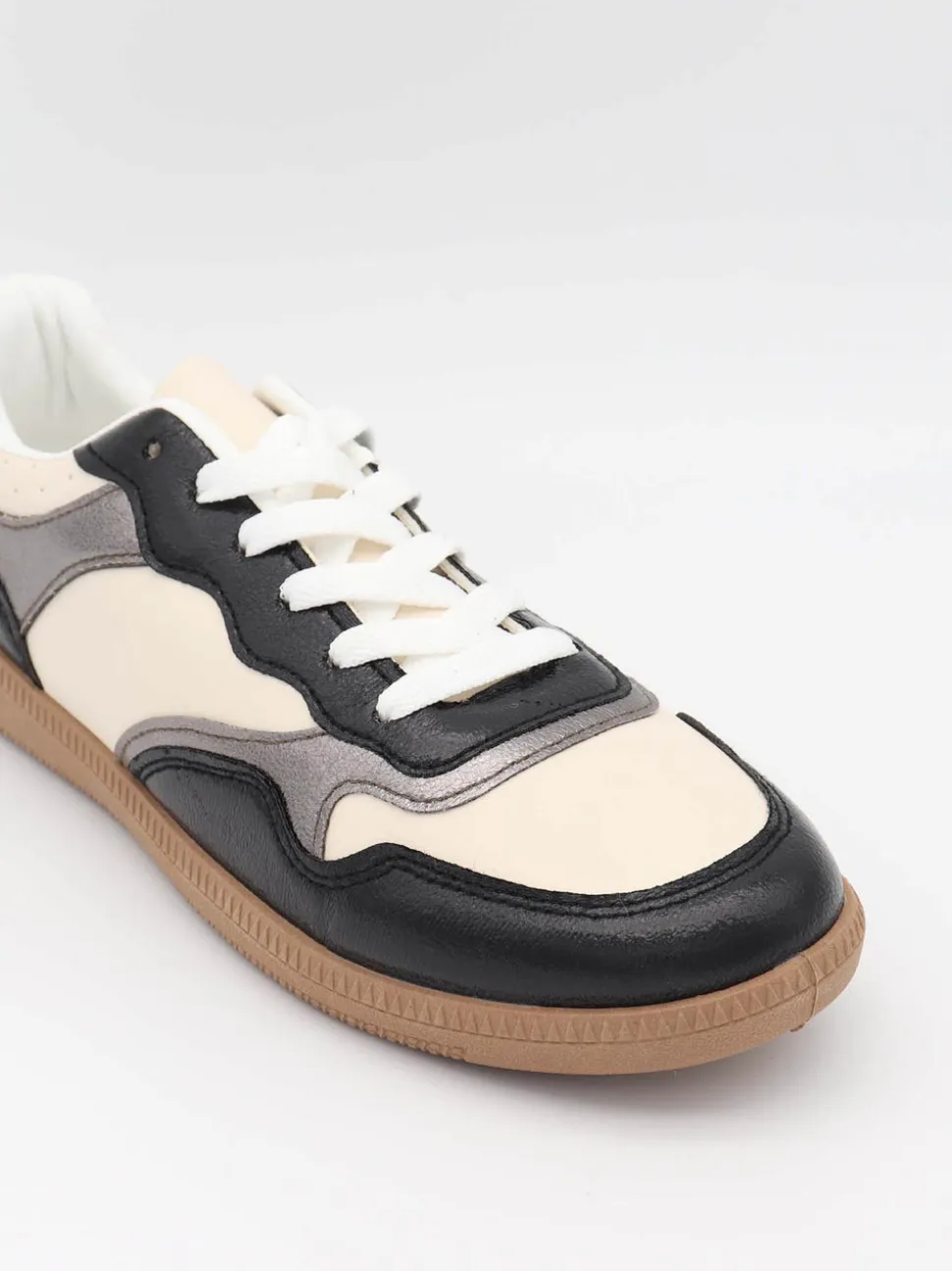 Apia sneakers - Hvid/sølv og sort