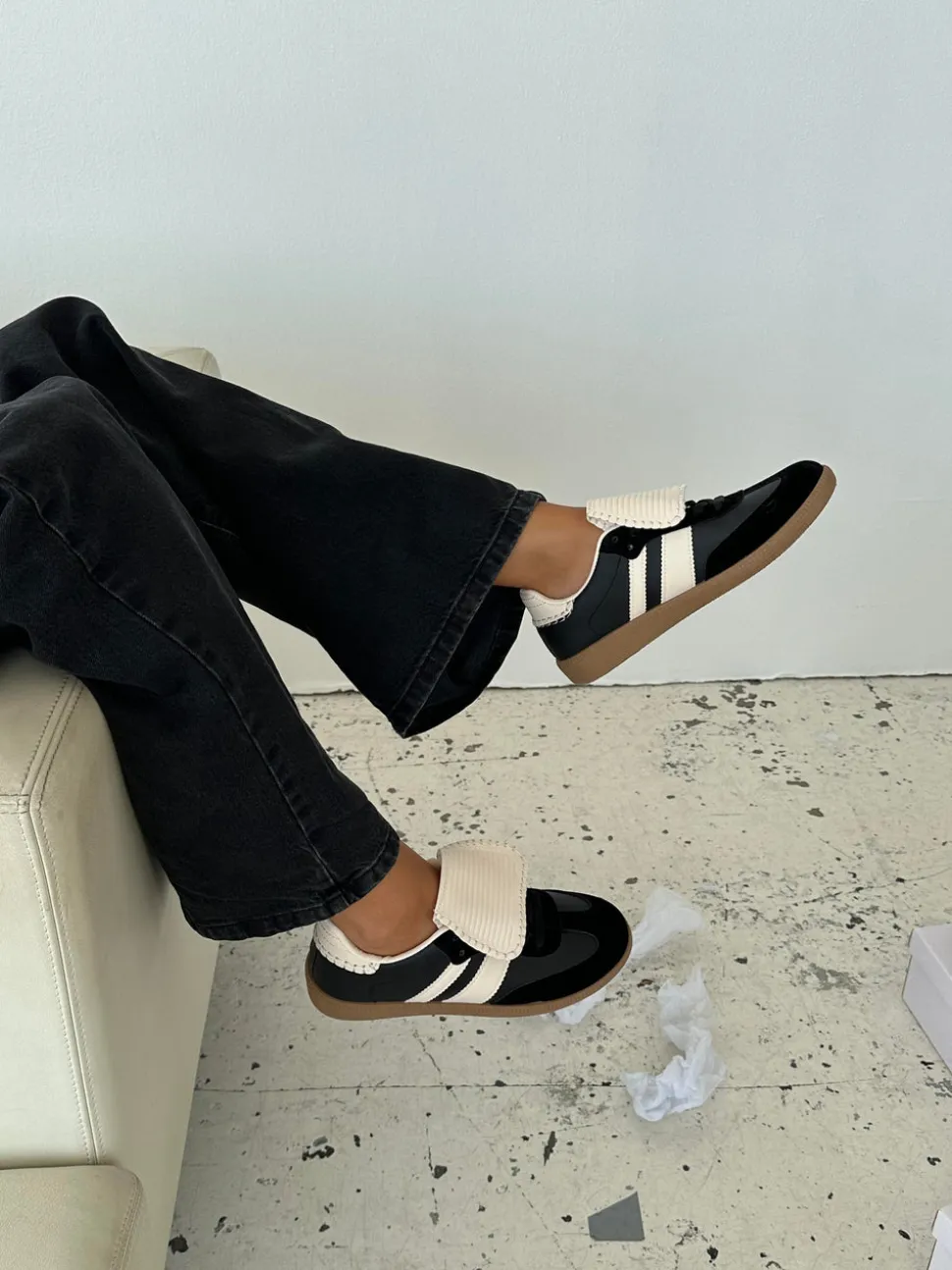 Astana sneakers med kappe - Sort