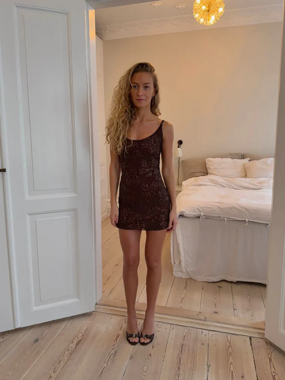 Brutona kjole med palietter - Brun