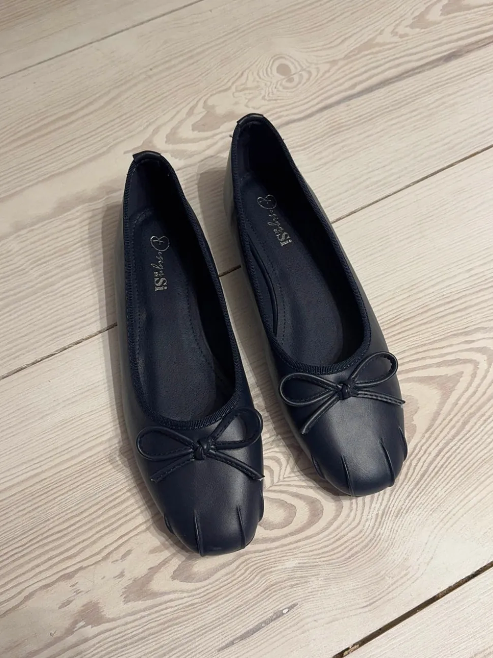 Eline ballerinaer med detaljer - Mørk Navy