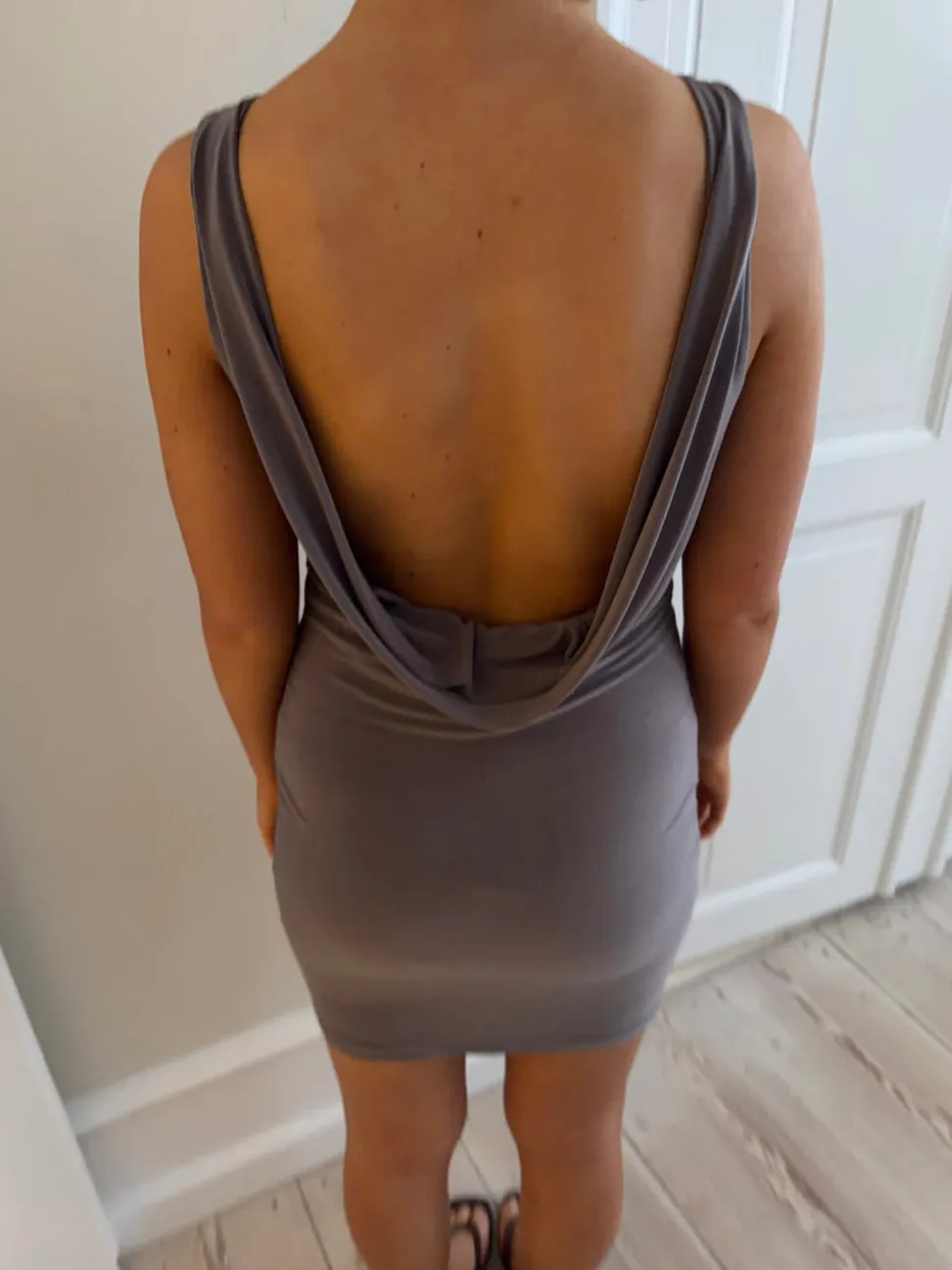 Floranne kjole - Taupe