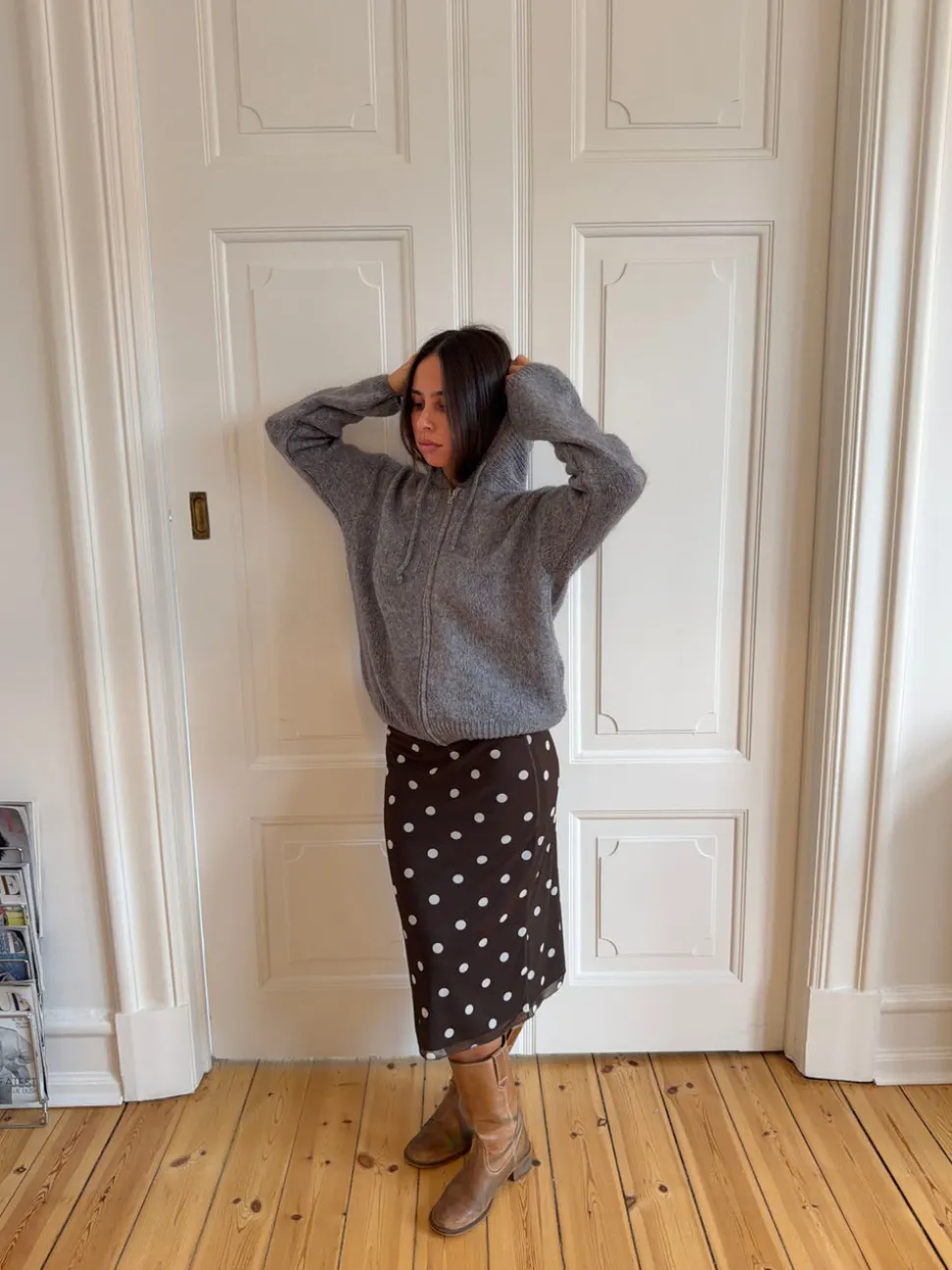 Gregina hoodie med zip i strik - Grå
