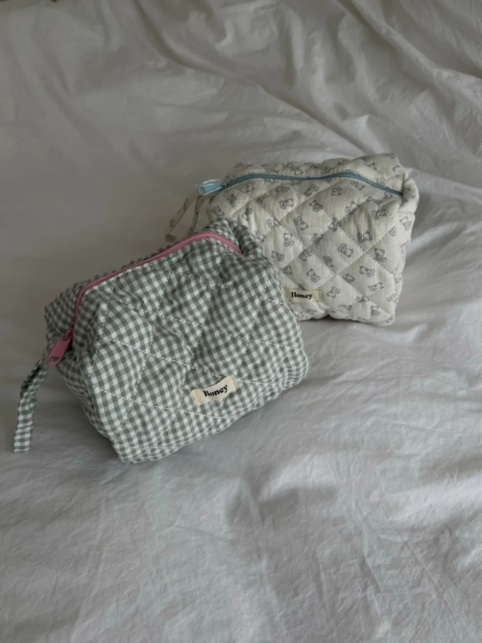 Honey lille toilettaske - Off white med bamser