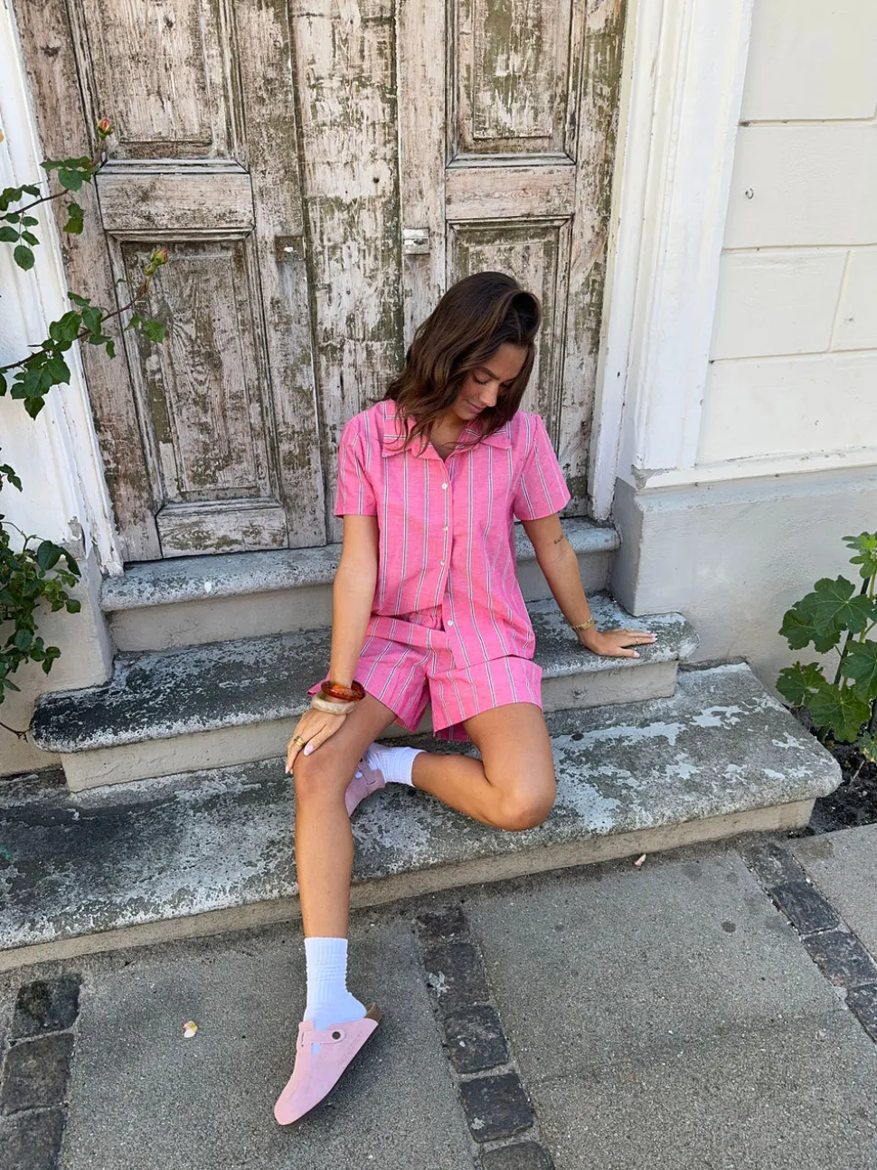 Luliana kortærmet skjorte med striber - Pink/hvid/sort