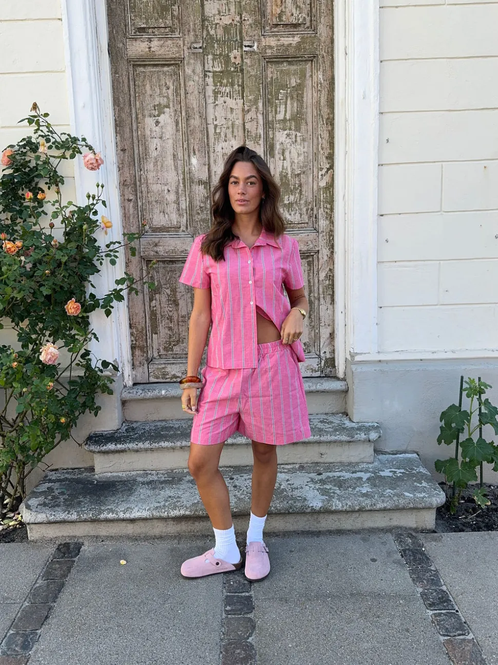 Luliana kortærmet skjorte med striber - Pink/hvid/sort