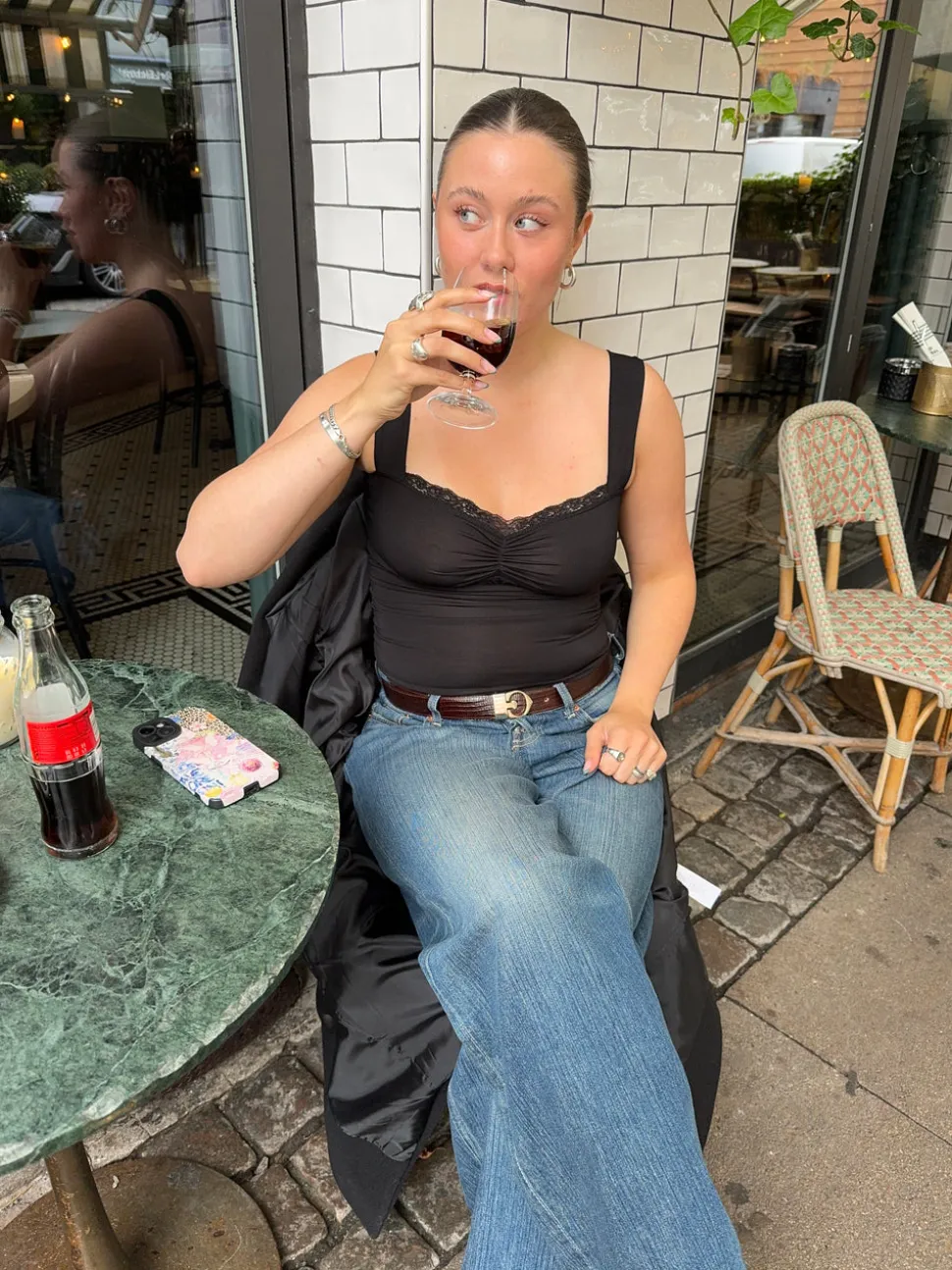 Mandaline tanktop med blondedetalje - Sort
