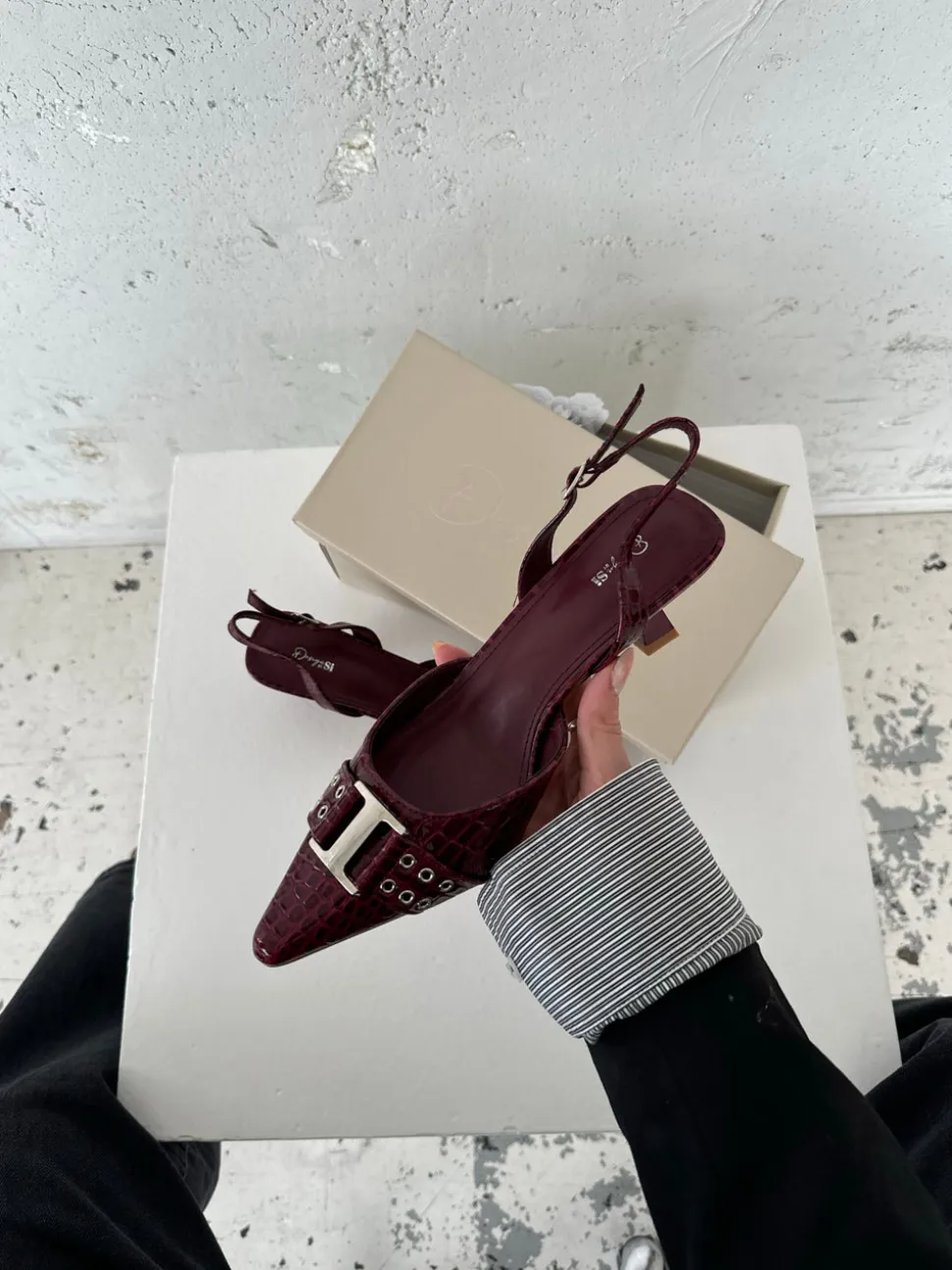 Nida slingback stiletter med spænde - Vinrød