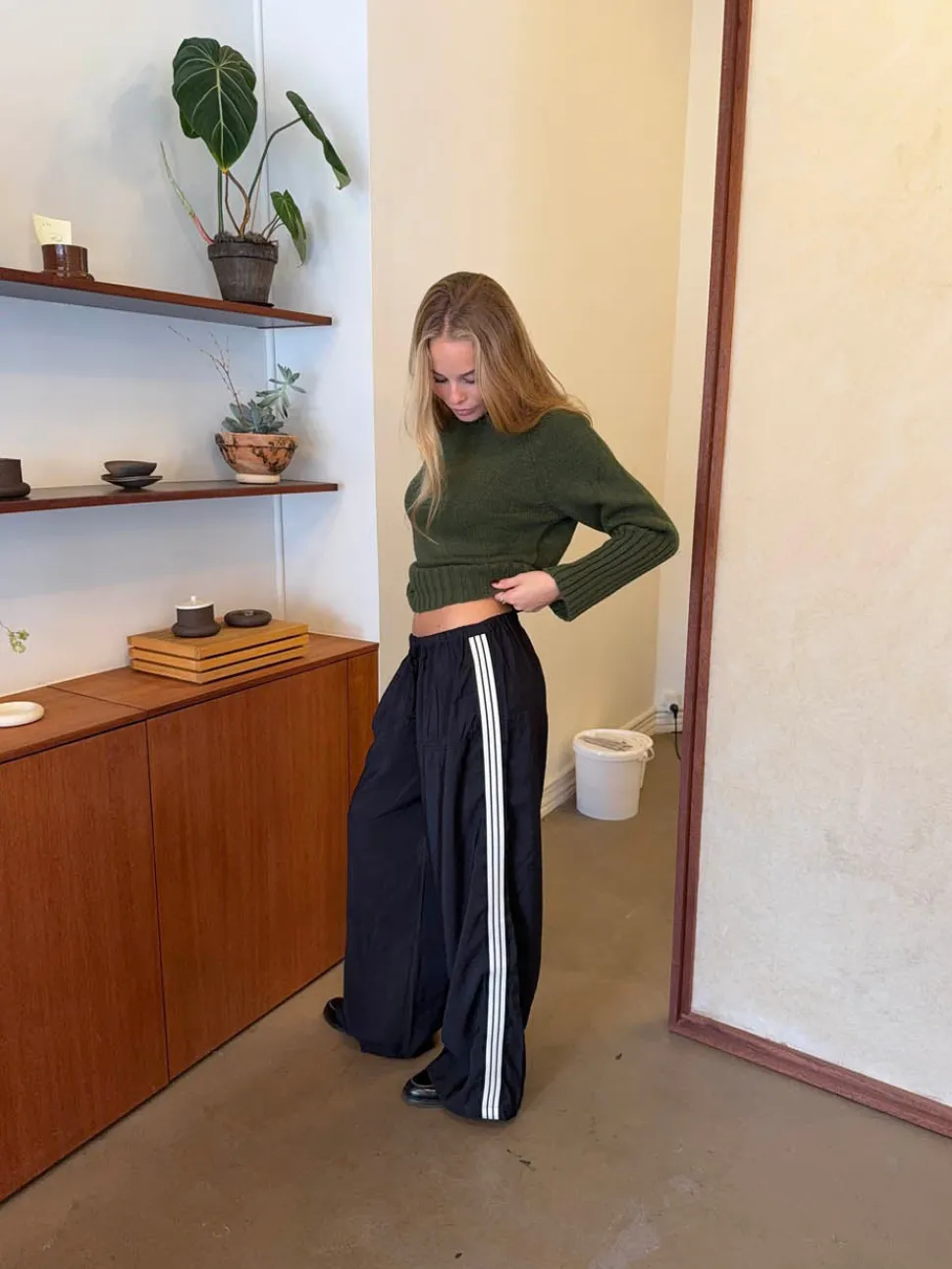 Samantha bukser med stribe detaljer - Sort/hvid